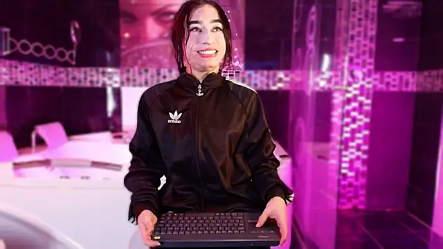 Small Hot19 online show from 02.20.26