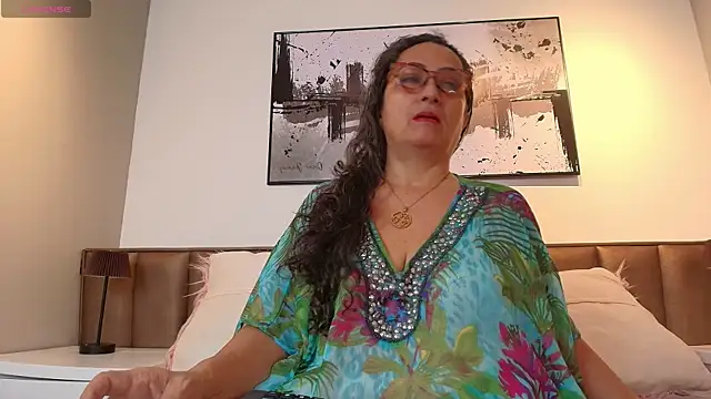 AlessandraLeroy online show from 04.15.26