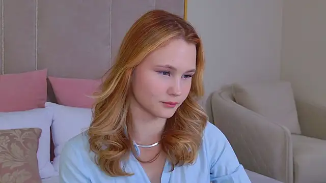 Snapshot of AmeliRoyse chatting on 04.21.26 AmeliRoyse online show from 04.21.26