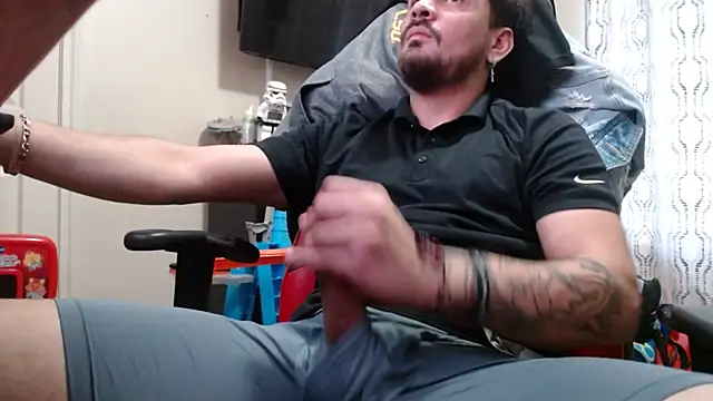 Snapshot of steez310 chatting on 01.06.26 steez310 online show from 01.06.26