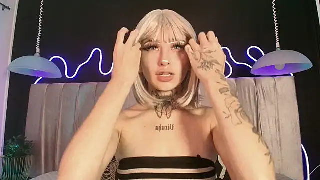 Zhally Dee online show from 04.10.26