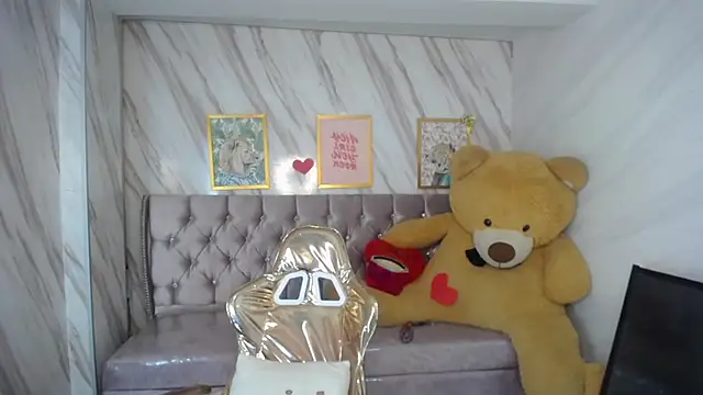 Snapshot of _wendy_b chatting on 03.12.25 wendy b online show from 03.12.25