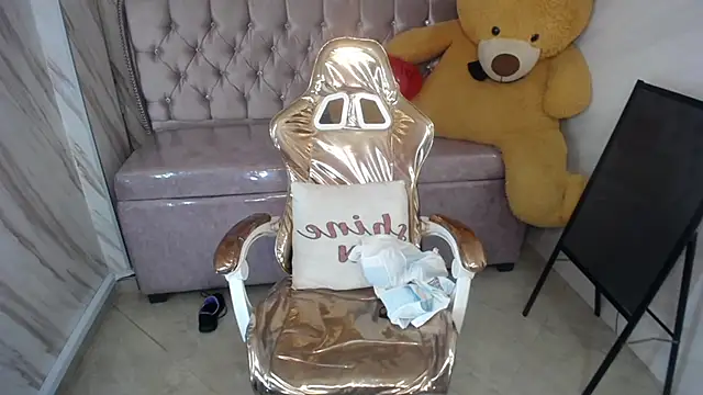 Snapshot of _wendy_b chatting on 03.13.25 wendy b online show from 03.13.25