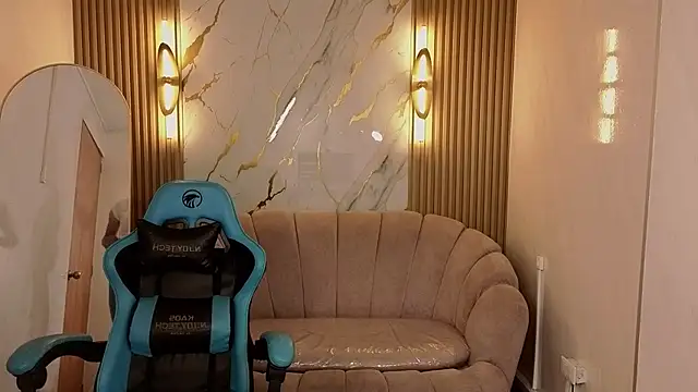 Snapshot of _wendy_b chatting on 11.11.25 wendy b online show from 11.11.25