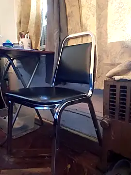 Snapshot of Gotabodiee chatting on 10.26.25 Gotabodiee online show from 10.26.25