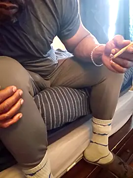 Snapshot of Gotabodiee chatting on 11.22.25 Gotabodiee online show from 11.22.25