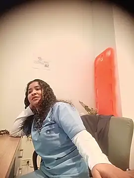 Paula6Colombia online show from 11.13.25