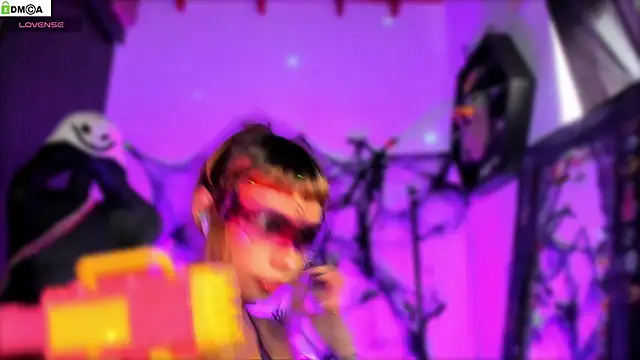 Snapshot of sofiafenty chatting on 10.10.25 sofiafenty online show from 10.10.25