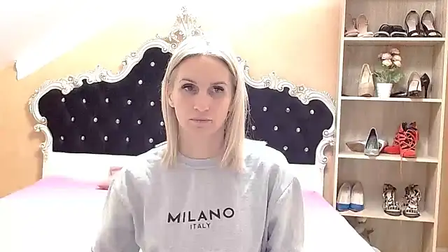 Snapshot of Diamond888 chatting on 11.30.25 Diamond888 online show from 11.30.25