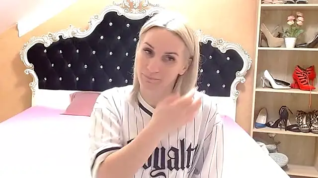 Snapshot of Diamond888 chatting on 03.04.26 Diamond888 online show from 03.04.26