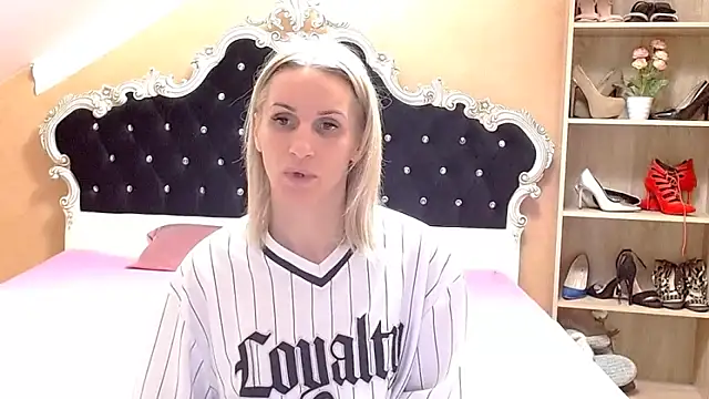 Snapshot of Diamond888 chatting on 03.09.26 Diamond888 online show from 03.09.26