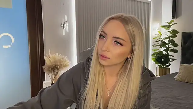 OhMyEmma online show from 04.13.26