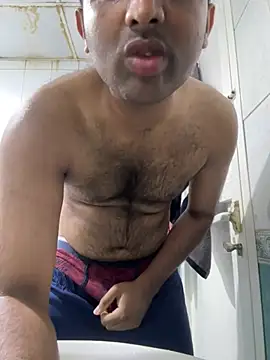 Snapshot of MIRTHICK2002 chatting on 03.15.25 MIRTHICK2002 online show from 03.15.25