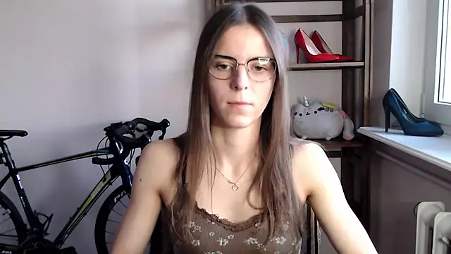 love megi online show from 12.15.25