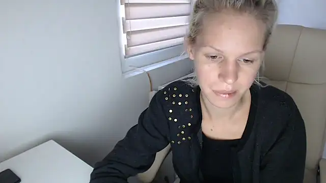 ElssaRush online show from 09.09.25