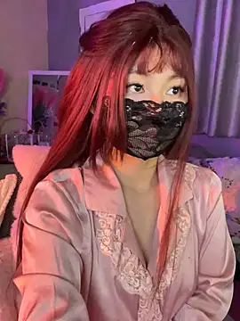 Snapshot of MI_KA22 chatting on 03.12.25 MI KA22 online show from 03.12.25