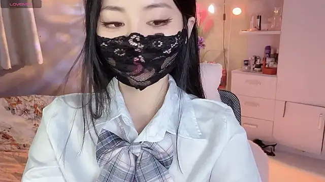 Snapshot of MI_KA22 chatting on 03.14.25 MI KA22 online show from 03.14.25