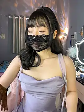 Snapshot of MI_KA22 chatting on 03.23.25 MI KA22 online show from 03.23.25