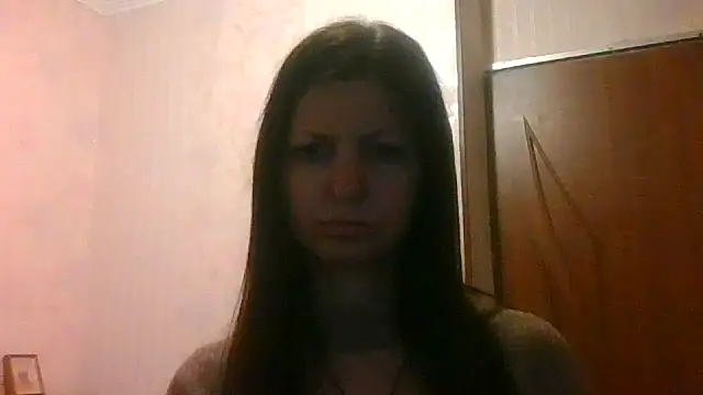 Snapshot of AliseWats chatting on 03.09.25 AliseWats online show from 03.09.25