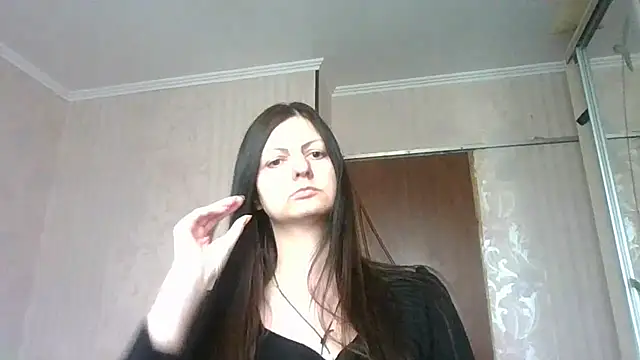 Snapshot of AliseWats chatting on 03.10.25 AliseWats online show from 03.10.25