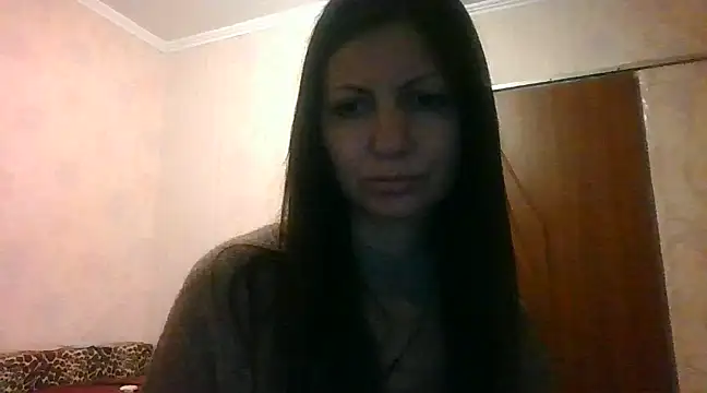 Snapshot of AliseWats chatting on 03.10.25 AliseWats online show from 03.10.25