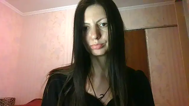 Snapshot of AliseWats chatting on 03.11.25 AliseWats online show from 03.11.25