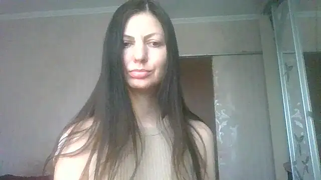 Snapshot of AliseWats chatting on 03.17.25 AliseWats online show from 03.17.25