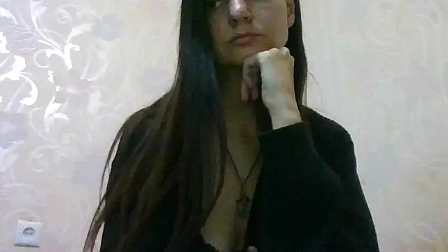 Snapshot of AliseWats chatting on 09.17.25 AliseWats online show from 09.17.25