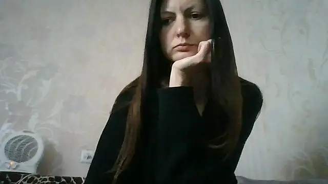 Snapshot of AliseWats chatting on 10.01.25 AliseWats online show from 10.01.25