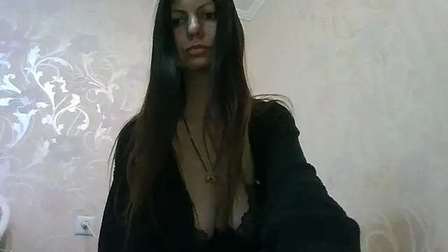 Snapshot of AliseWats chatting on 11.09.25 AliseWats online show from 11.09.25