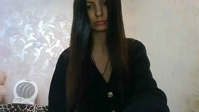 Snapshot of AliseWats chatting on 11.10.25 AliseWats online show from 11.10.25