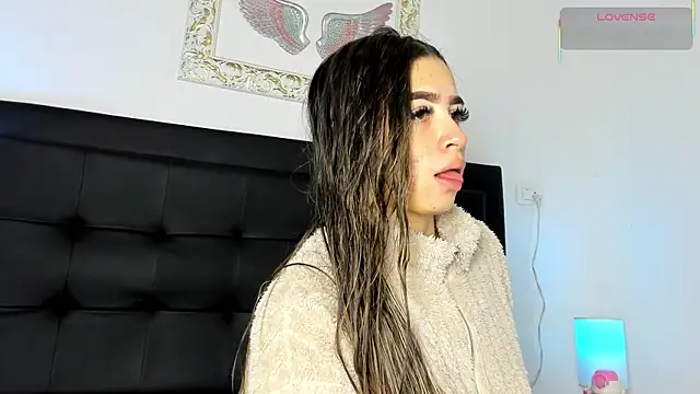 Lola Blondie online show from 09.29.25