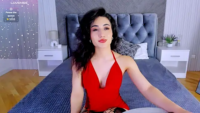 Maya Rogerss online show from 11.28.25