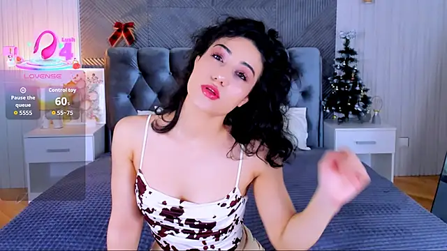 Maya Rogerss online show from 01.10.26