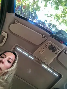 Snapshot of CarinaRose chatting on 11.21.25 CarinaRose online show from 11.21.25