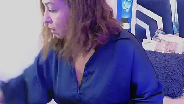 Snapshot of weet_Evans___ chatting on 03.18.25 weet Evans online show from 03.18.25