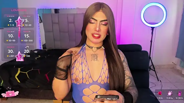 Snapshot of Sophie_whitexxx chatting on 07.10.26 Sophie whitexxx online show from 07.10.26