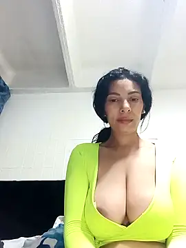 DaphneRosses online show from 03.19.26