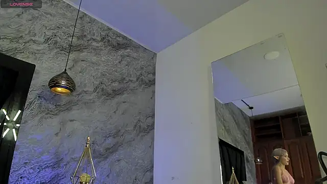 Snapshot of Samantha-Harpper chatting on 10.19.25 Samantha-Harpper online show from 10.19.25