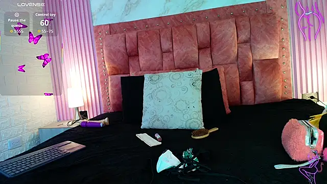 goldilockss15 online show from 11.05.25