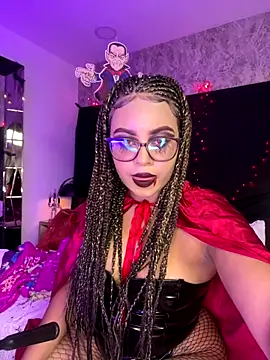 AlesiaCooper online show from 10.31.25