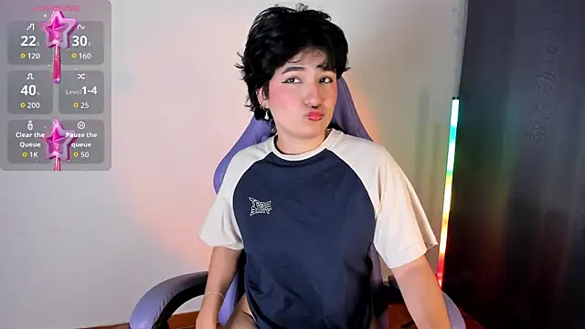 Snapshot of emma_cute7 chatting on 03.26.26 emma cute7 online show from 03.26.26