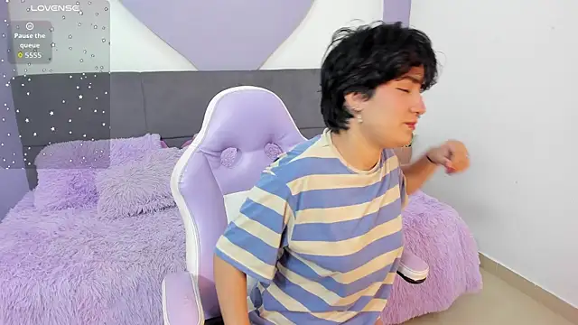 Snapshot of emma_cute7 chatting on 04.02.26 emma cute7 online show from 04.02.26