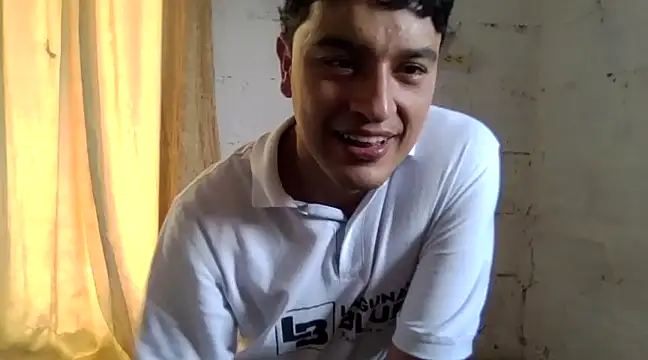 Snapshot of hino_chan chatting on 03.08.25 hino chan online show from 03.08.25