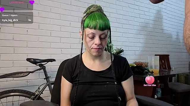 freyaa sorcerees online show from 09.15.25