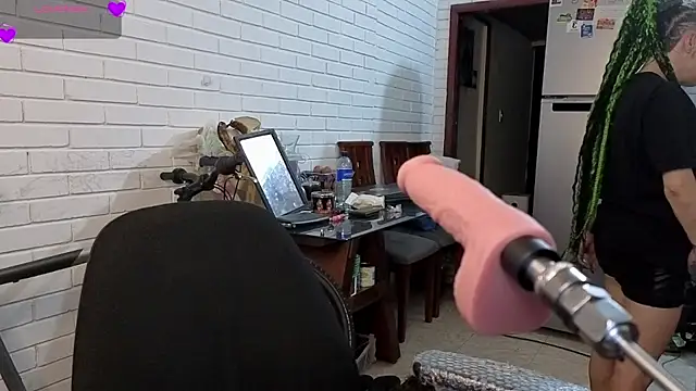 freyaa sorcerees online show from 10.12.25