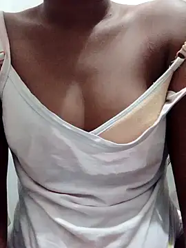 Snapshot of naughtyreva chatting on 03.19.25 naughtyreva online show from 03.19.25