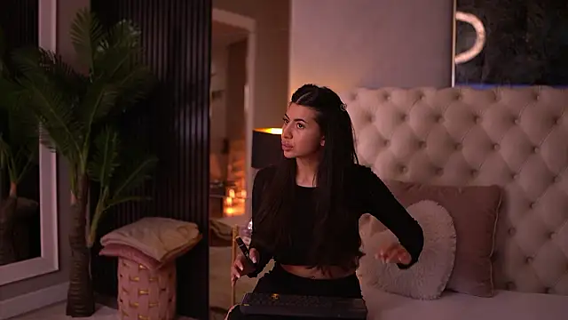 Snapshot of TanyaVonDe chatting on 03.14.26 TanyaVonDe online show from 03.14.26