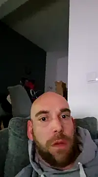 Snapshot of Smokeym123 chatting on 03.10.25 Smokeym123 online show from 03.10.25