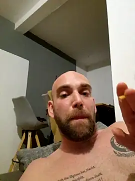 Snapshot of Smokeym123 chatting on 03.14.25 Smokeym123 online show from 03.14.25